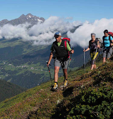 Paznauner Höhenweg: Aussichtsreich wandert man am zweiten Tag von der Ascherhütte nach Kappl.