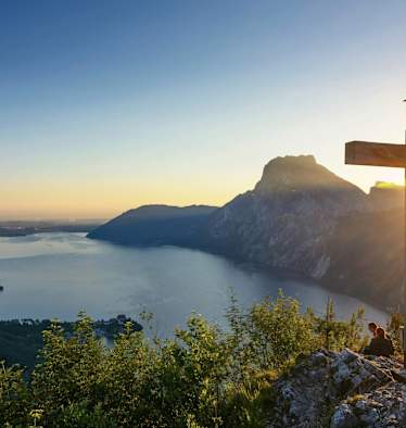 Blick vom Kleinen Sonnstein über den Traunsee im oberösterreichischen Salzkammergut