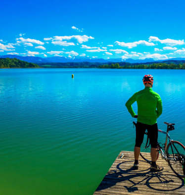 Der Waginger See ist ein Naturjuwel in den Chiemgauer Alpen