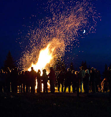 Sonnwendfeuer in den Kitzbühler Alpen