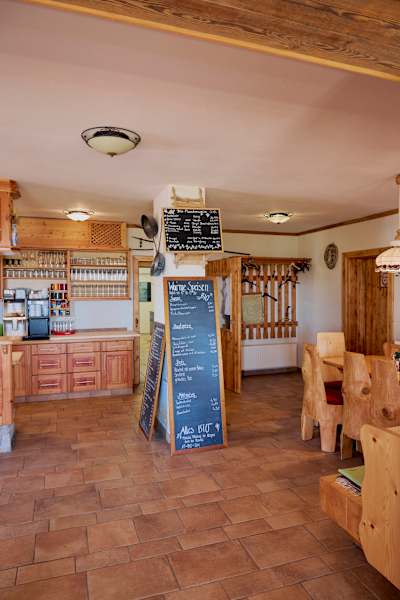 Die Stube der Lurgbauerhütte