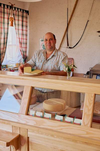Auf der Lurgbauerhütte gibt es viele Produkten aus der eigenen Bio-Landwirtschaft.