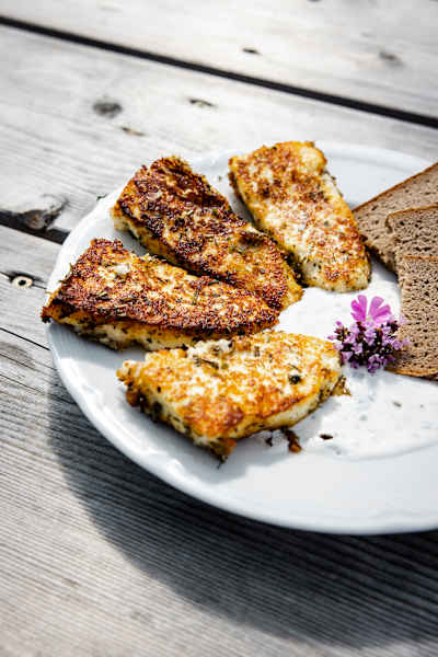 Gebackener Käse auf der Plumsjochhütte