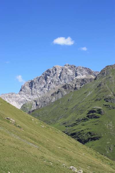 Blick auf Piz Ela von Parsettens