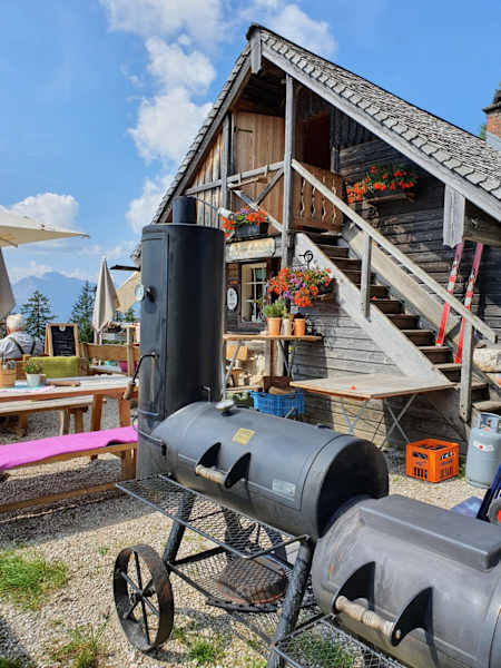 Für kulinarische Genüsse ist auf der Katrin Alm gesorgt.