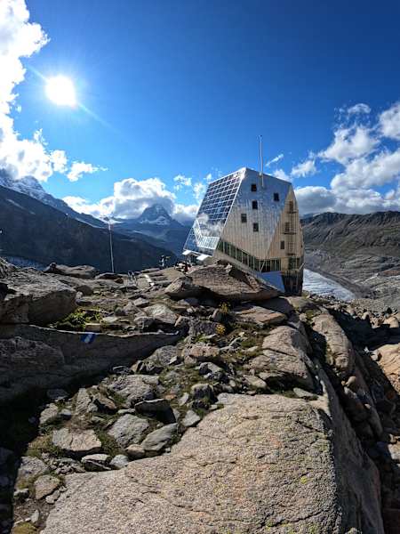 Monte Rosa Hütte