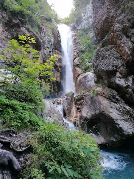 nahe Teufelsbrücke - der Tschaukofall, Fallhöhe ca. 26 m