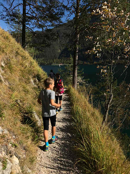 Im Herbst ist die Wanderung zur Gaisalm besonders schön.