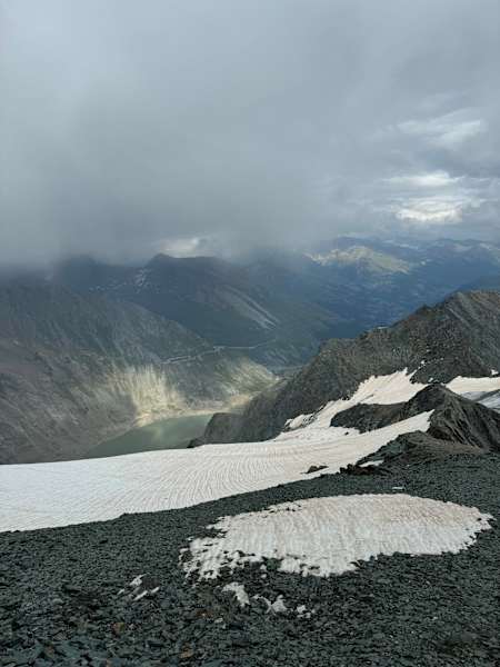 Blick von der Adlersruhe Richtung Großglockner-Hochalpenstraße