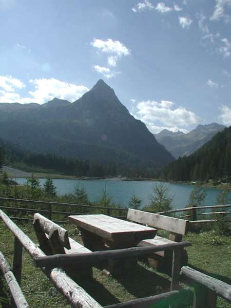 Rastplatz beim Themenweg Schlierersee