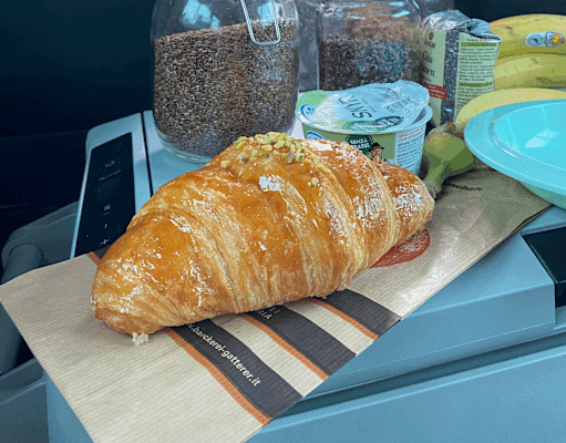 pistaziencroissant_ausbackereistlorenz