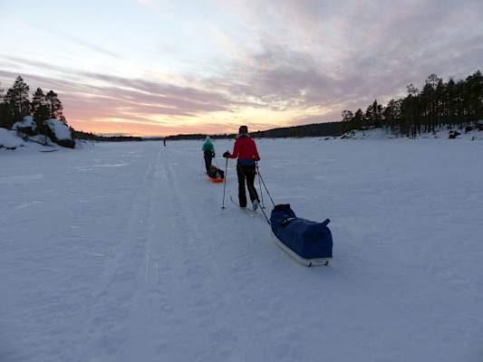 Skiwandern Inarisee Lappland