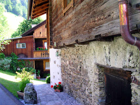 Kultur, Geschichte und Architektur - auf der Alpenüberquerung lernt man sehr viel über die Geschichte der Alpen und seiner Bewohner.