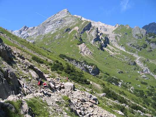 Tourenplanung und Wandern mit Kindern
