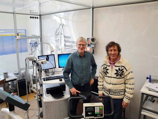 Bergsteigen als Wissenschaft: Dr. Wolfgang Domej (links) und Dr. Wolfram Müller sind profunde Kenner der Höhenmedizin