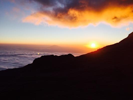 kili-barafu-sunset