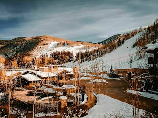 vail_jean_estrella_u8hlpudbkn4_unsplash