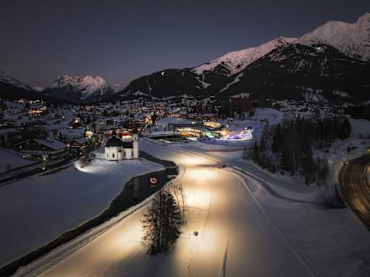 seefeld-nachtloipe-a1-mit-seekirchl-zur-blauen-stunde