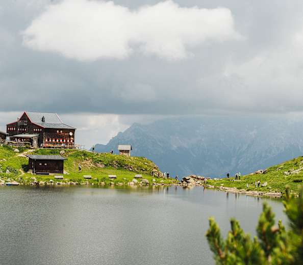 Das Wildseeloderhaus am Wildseelodersee in den Kitzbüheler Alpen