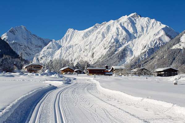 langlaufloipe_in_pertisau_am_achensee_cross_country_ski_trail_in_pertisau_am_achensee_1