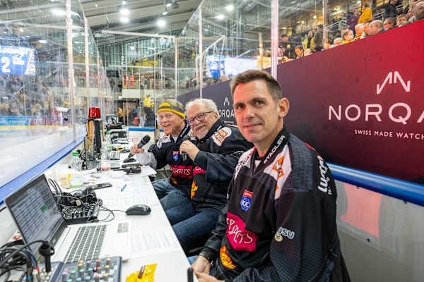 Speaker hockey arena