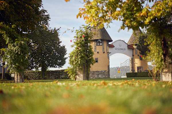 Das 4**** Superior Wellnesshotel Guglwald liegt idyllisch eingebettet inmitten des Böhmerwaldes in Oberösterreich.
