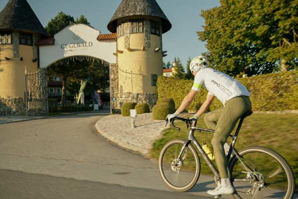 Unterwegs durch das Mühlviertel: Die schönsten Momente der Bike Experience 2025 mit der Bergwelten-Community.