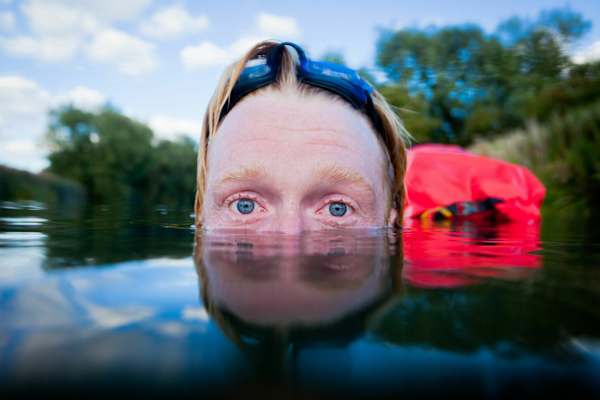 Schwimmen im Fluss