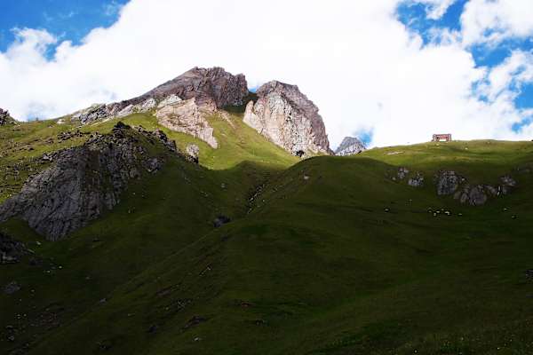 Sajathütte mit Roter Säule in Osttirol