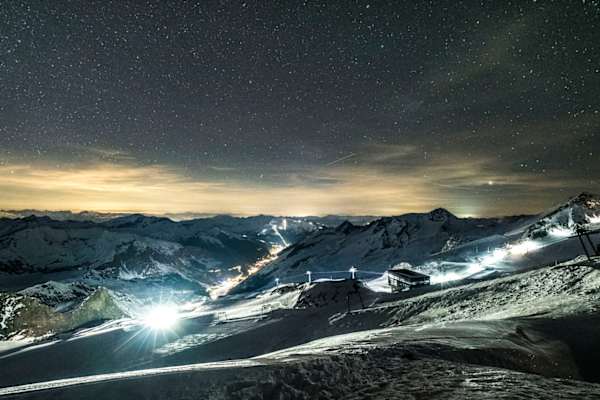 Berge unter Sternen