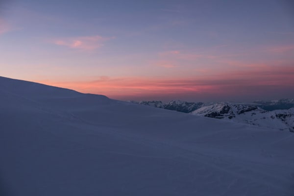 Berge unter Sternen