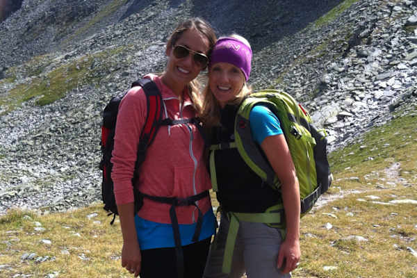 Bianca Schwarzjirg beim Wandern