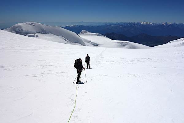 Am Colle Gnifetti (4.452 m) zwischen Zumsteinspitze und Signalkuppe.