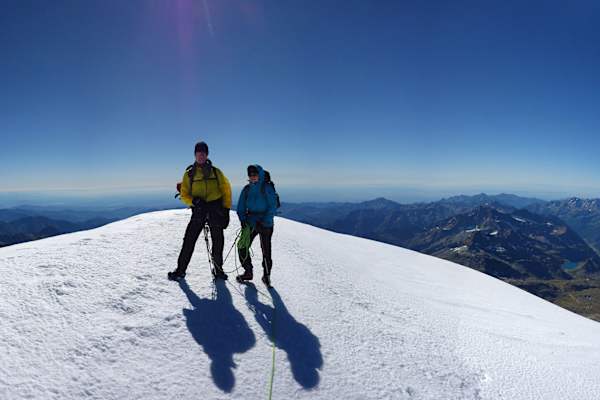 Am Gipfel der Piramide Vincent (4.215 m)