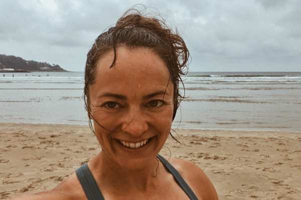Ana Zirner am Atlantik
