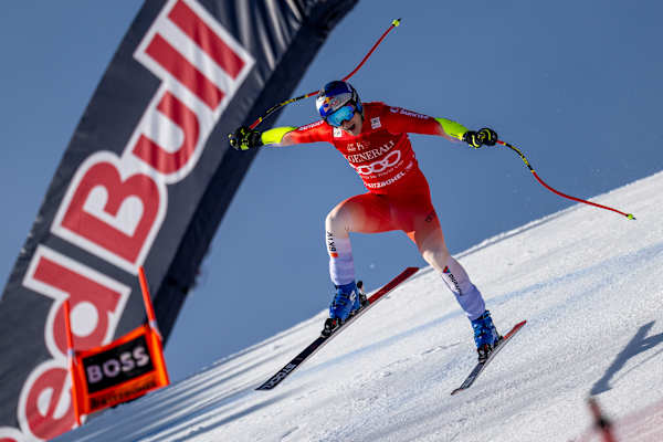 Marco Odermatt bei der Hahnenkamm-Abfahrt 2025 in Kitzbühel