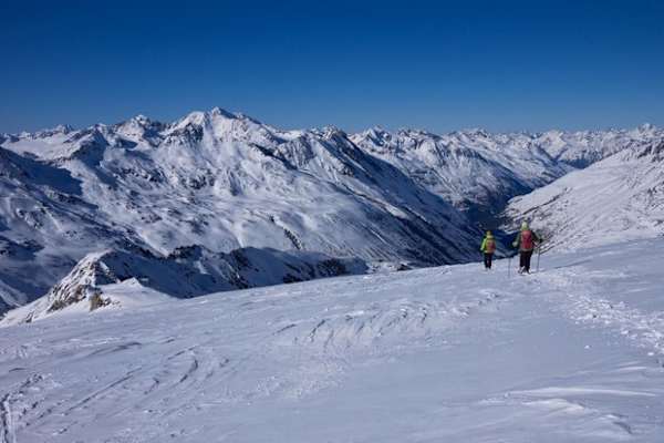 Auch Schneeschuhwanderer finden hier ihr Landschaftsglück