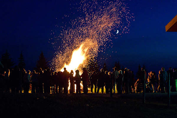 Sonnwendfeuer in den Kitzbühler Alpen
