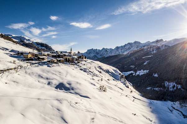 Winter im Unterengadin - Blick auf Guarda