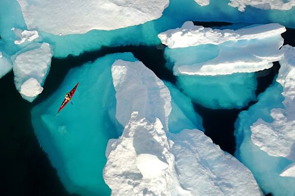 Die Diskobucht in der Baffin Bay an der mittleren Westküste Grönlands