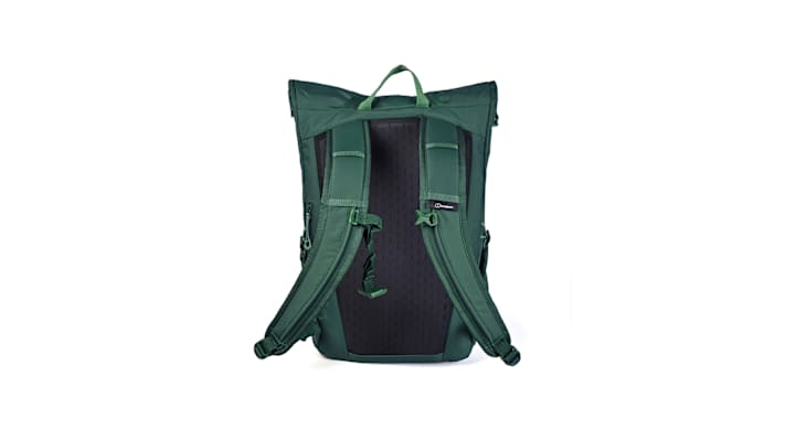 _u-explorer-backpack-4-22623lm2-back