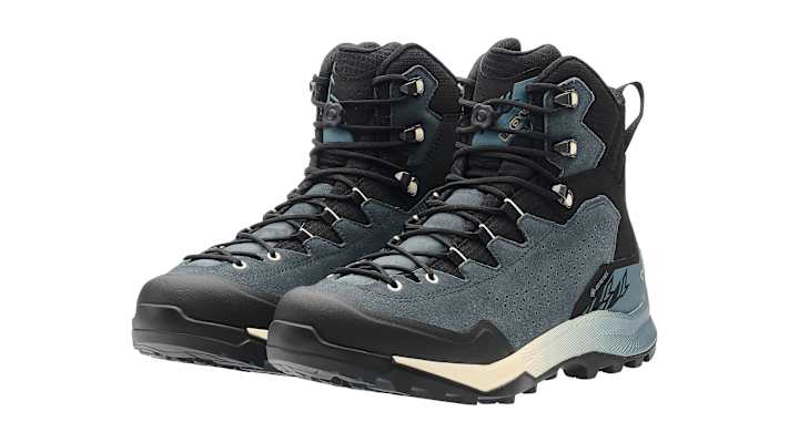 Der LOWA® EXPLORER GTX MID für Herren in der Farbe schieferblau/schwarz.
