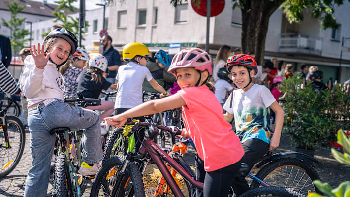 Auf der bike festa Südtirol 2026 - Kinder, die spielerisch den Umgang mit dem Rad kennenlernen
