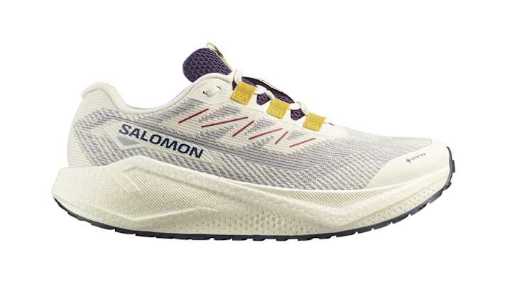 Der Aero Blaze 3 GRVL GTX in der seitlichen Ansicht.