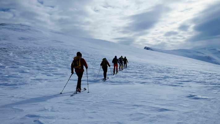 Skitourengeher am Nockberge-Trail in Kärnten