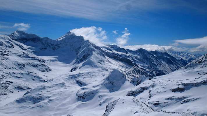 Blick ins kleine Skigebiet der Weißsee Gletscherwelt im Stubachtal