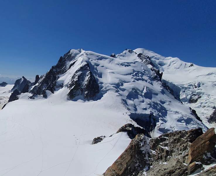 Routenübersicht mit Mont Blanc du Tacul, Mont Maudit und Mont Blanc