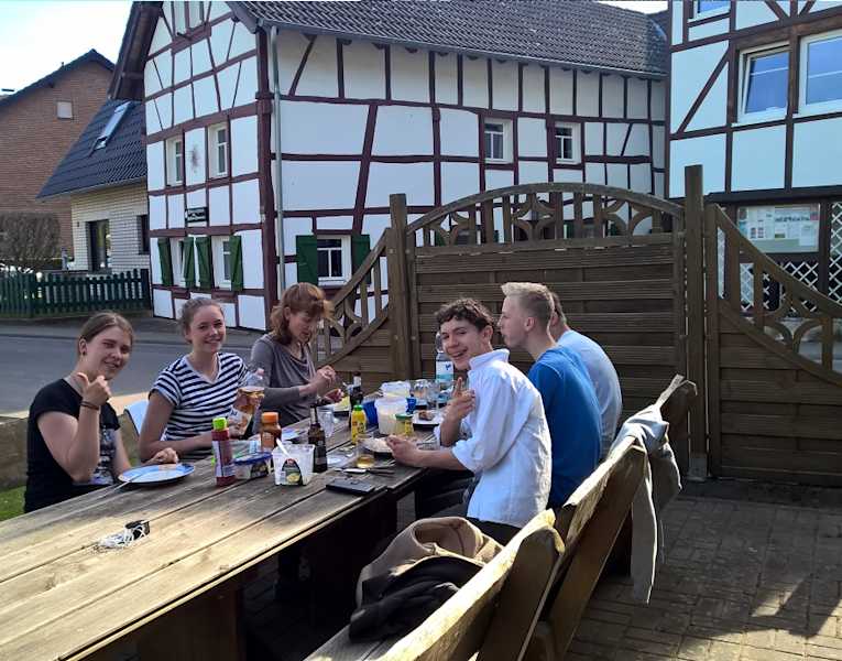 Auch die Jugend freut sich, die Mühlheimer Eifelhütte nutzen zu dürfen.