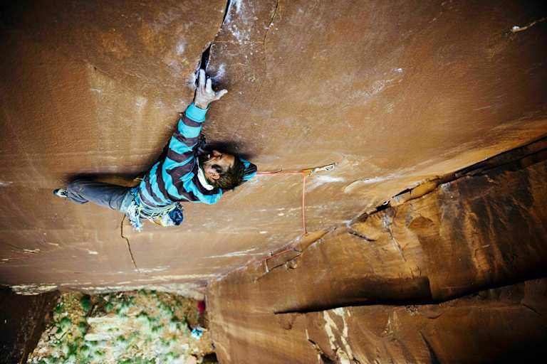 Kletterer Patrick Kingsbury in Utah, Indian Creek