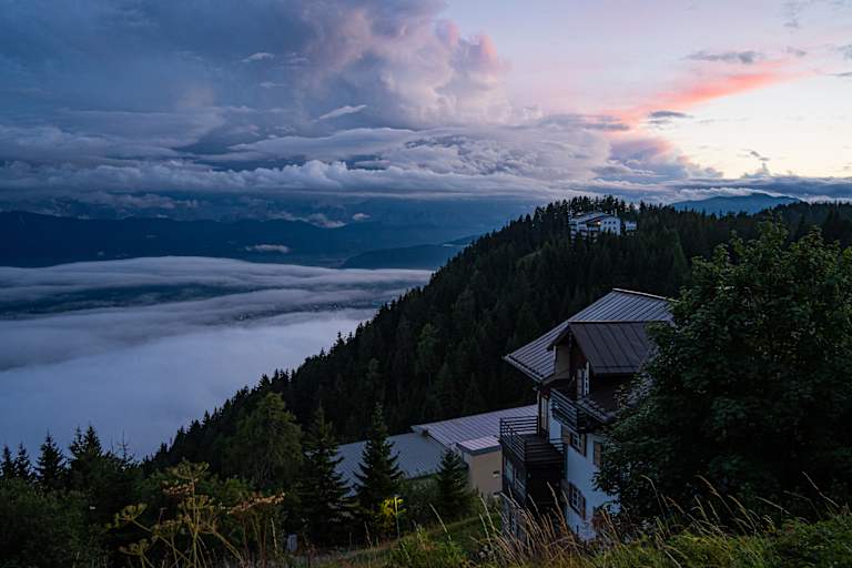 Villach mit Nebelmeer